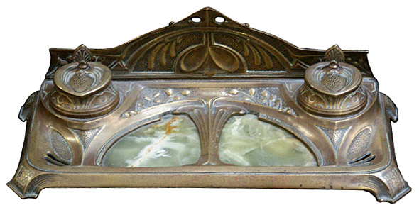 70.6264 Italian Bronze Inkwell with Marble Base