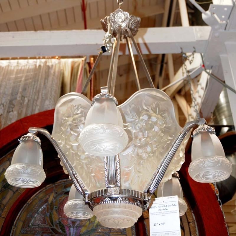 6833 Art Deco 5-Tulip Chandelier