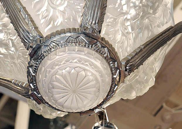 6833 Art Deco 5-Tulip Chandelier