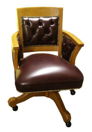 31.6508 Oak Swivel Chair in Burgundy Leather