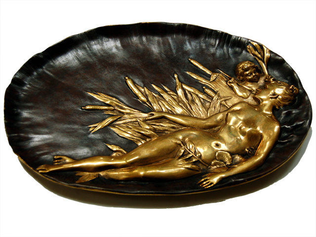 6803 Bronze Plate with Laying Lady