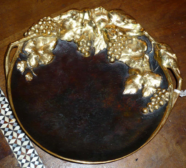 6804 Bronze Plate with Grape Vine