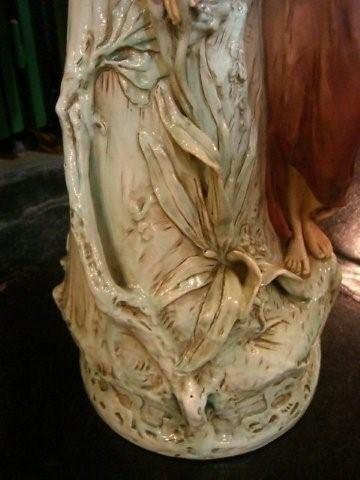 7044 Lady Art Noveau Vase