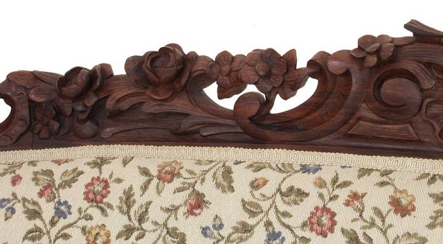Rosewood bird carved Victorian sofa