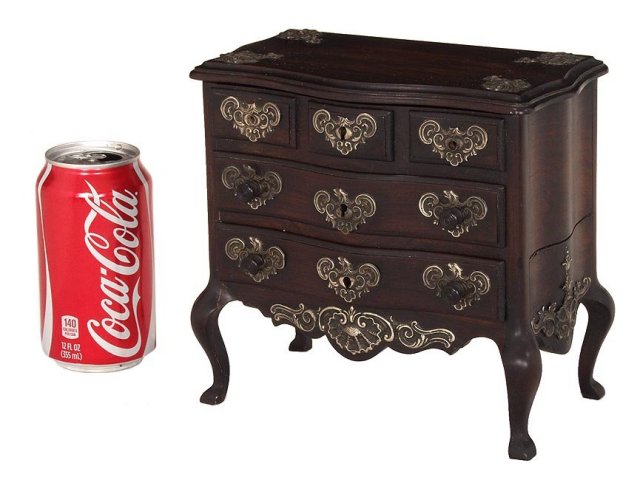 Rosewood Victorian jewelry chest