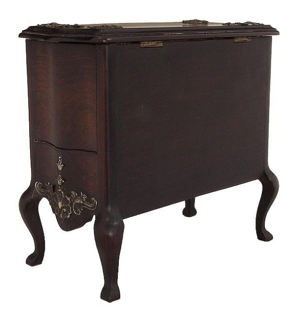 Rosewood Victorian jewelry chest