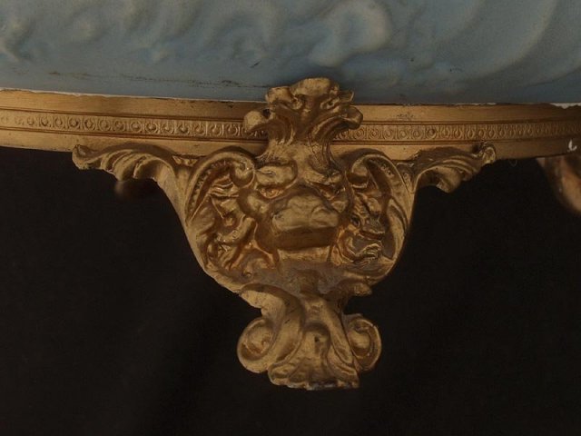Large Nakara porcelain box