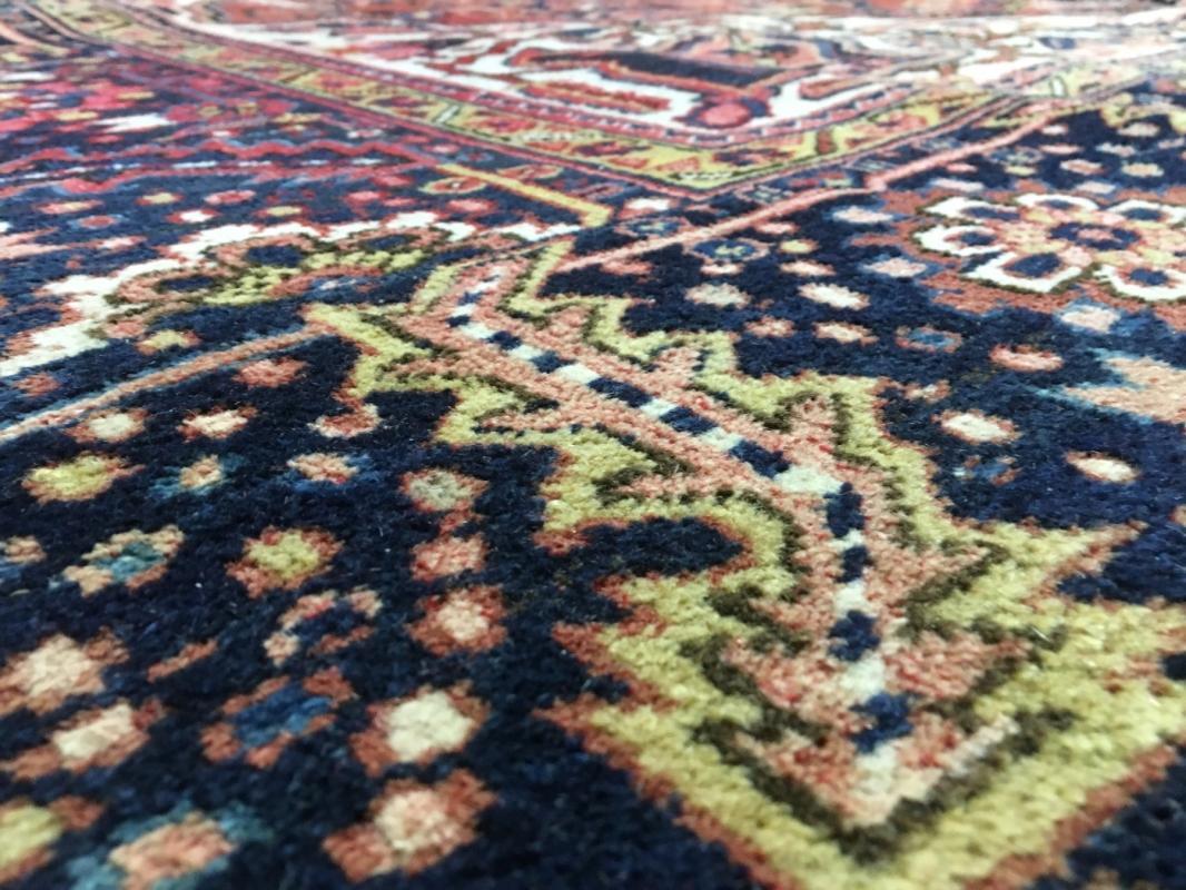 Vintage Handmade Heriz Red Wool Oriental Rug 8'9 x 11'11