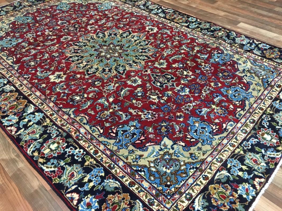 Vintage Handmade Isfahan Red Wool Oriental Rug 6'2 x 9'3