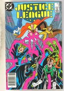 Justice League #2 comic book very fine/near mint 9.0