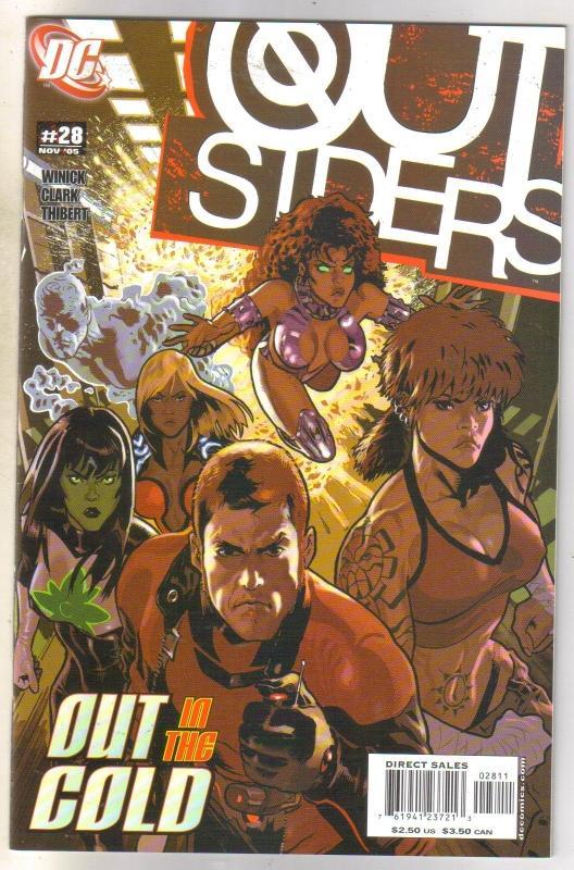 Outsiders #28 comic book near mint 9.4