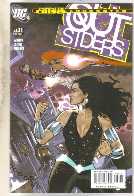 Outsiders #31 comic book near mint 9.4