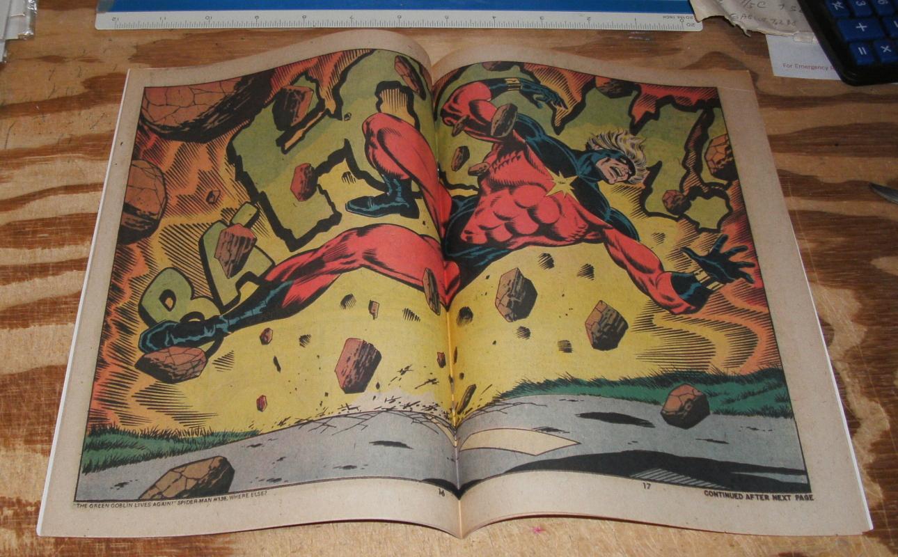Captain Marvel #34 near mint 9.4