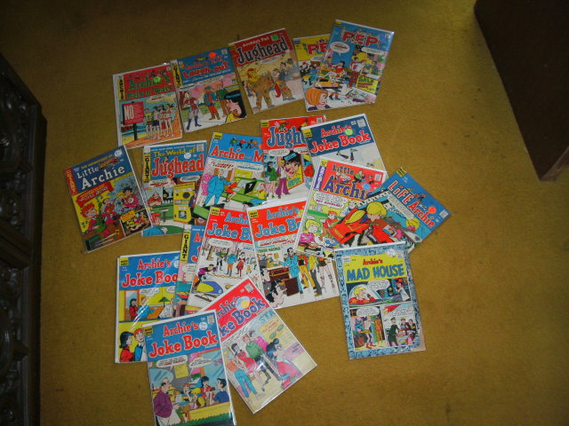 Silver and Bronze age Archie comic book collection of 19