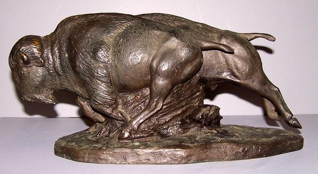 Bronze Buffalo Statue
