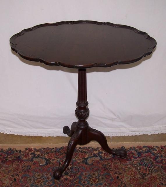 Mahogany Tilt Top Table