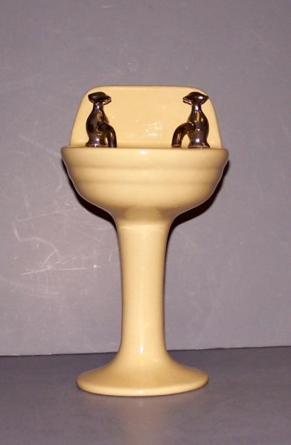 Pedestal Sink