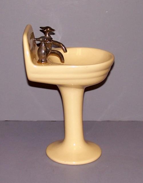 Pedestal Sink