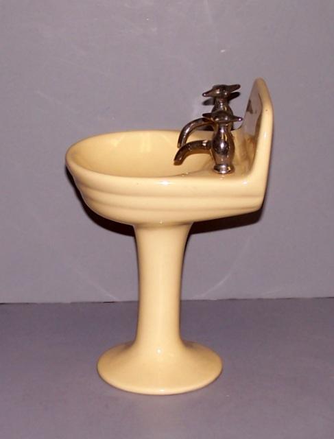 Pedestal Sink