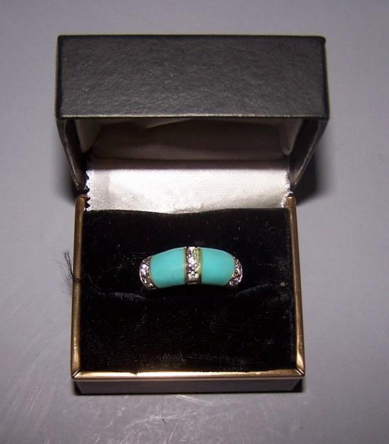 Lovely Silver Ring with Turquoise Stones