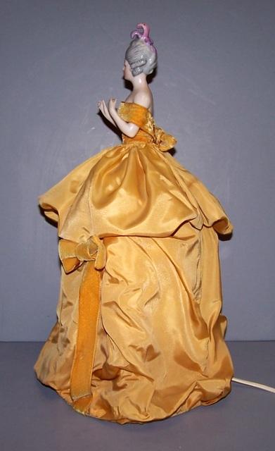 Half doll Lamp