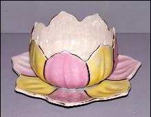Lily Pad Sauce Bowl with Plate