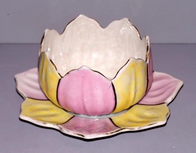 Lily Pad Sauce Bowl with Plate