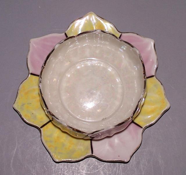 Lily Pad Sauce Bowl with Plate