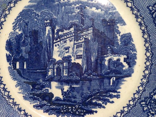 Castle Plate- Blue