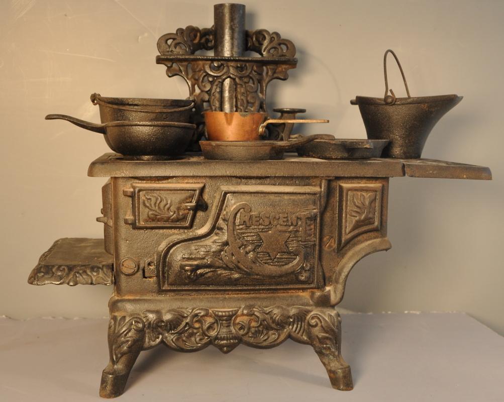 Cast Iron Stove and Acessories