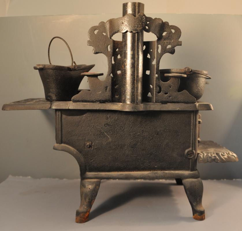 Cast Iron Stove and Acessories