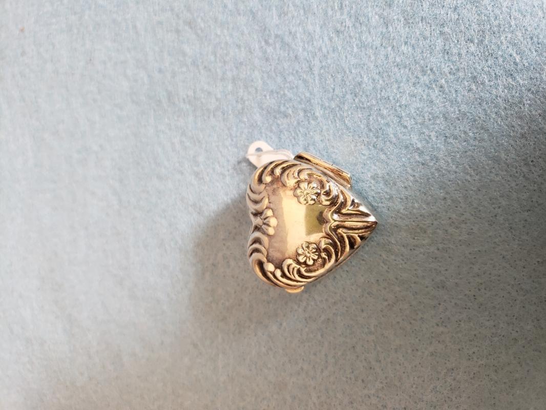 Vintage 925 stamped Sterling silver pill box