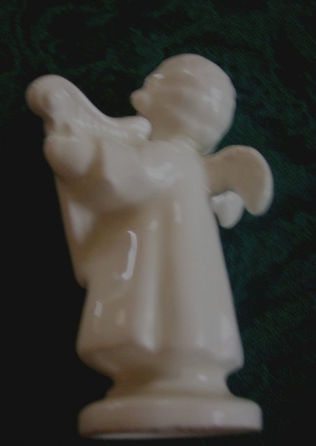 Small Angel old with germany and v with Bee