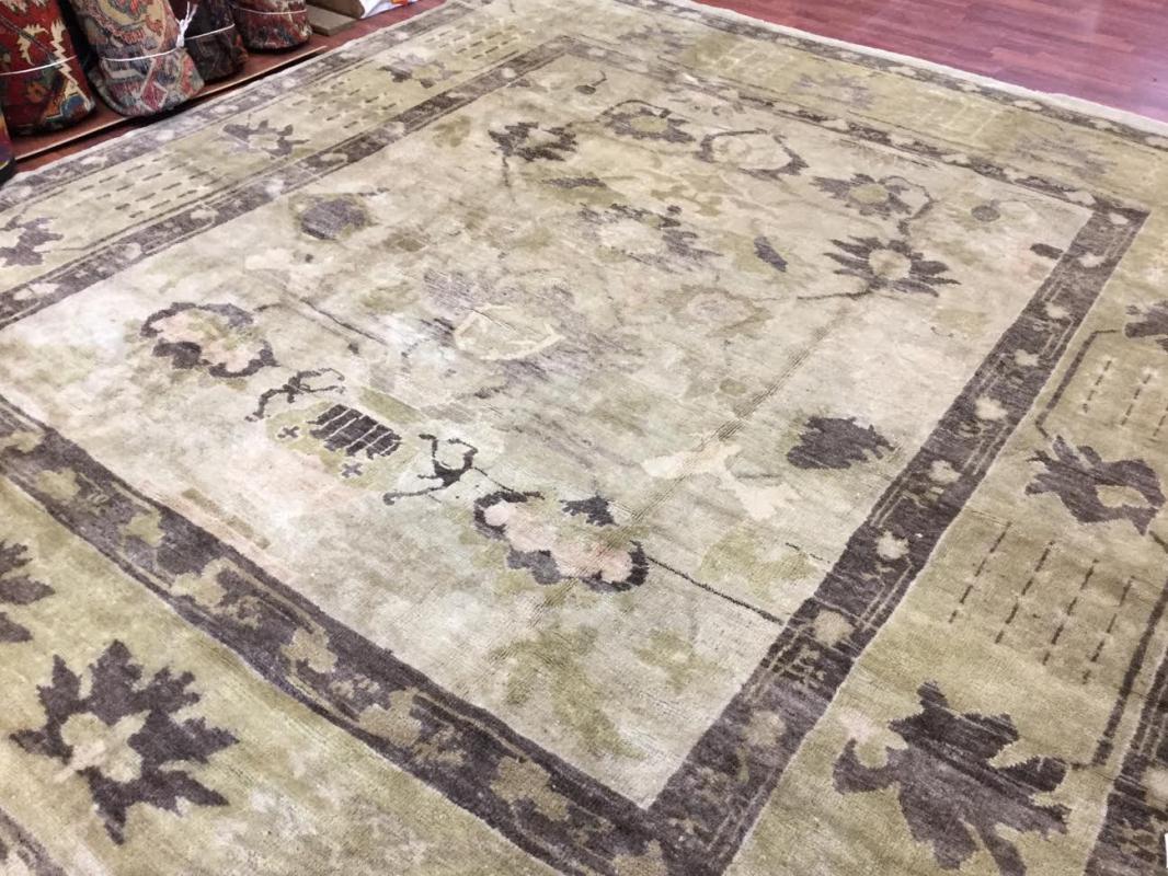 Vantage Turkish Ushak Rug- 2630