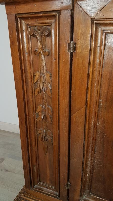 19th Century Italian Walnut Wood Bookcase or Sideboard