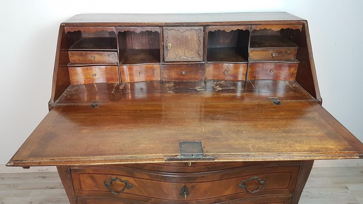 18th Century Italian Louis XV Walnut Chest of Drawers with Secretarie