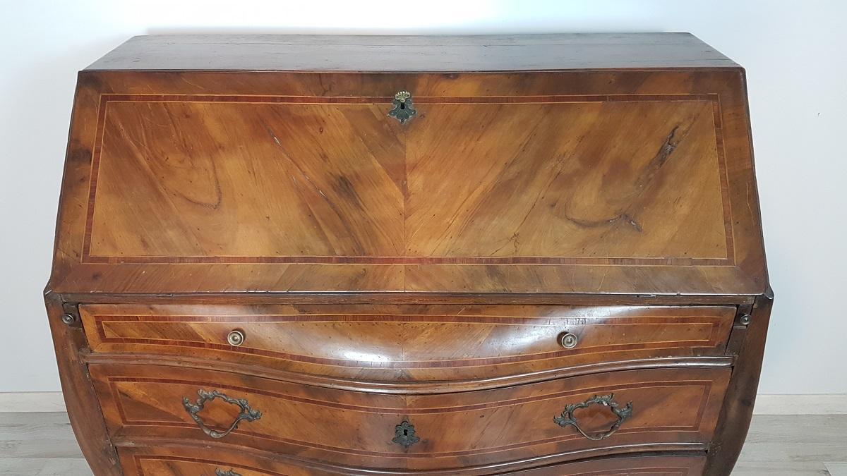 18th Century Italian Louis XV Walnut Chest of Drawers with Secretarie