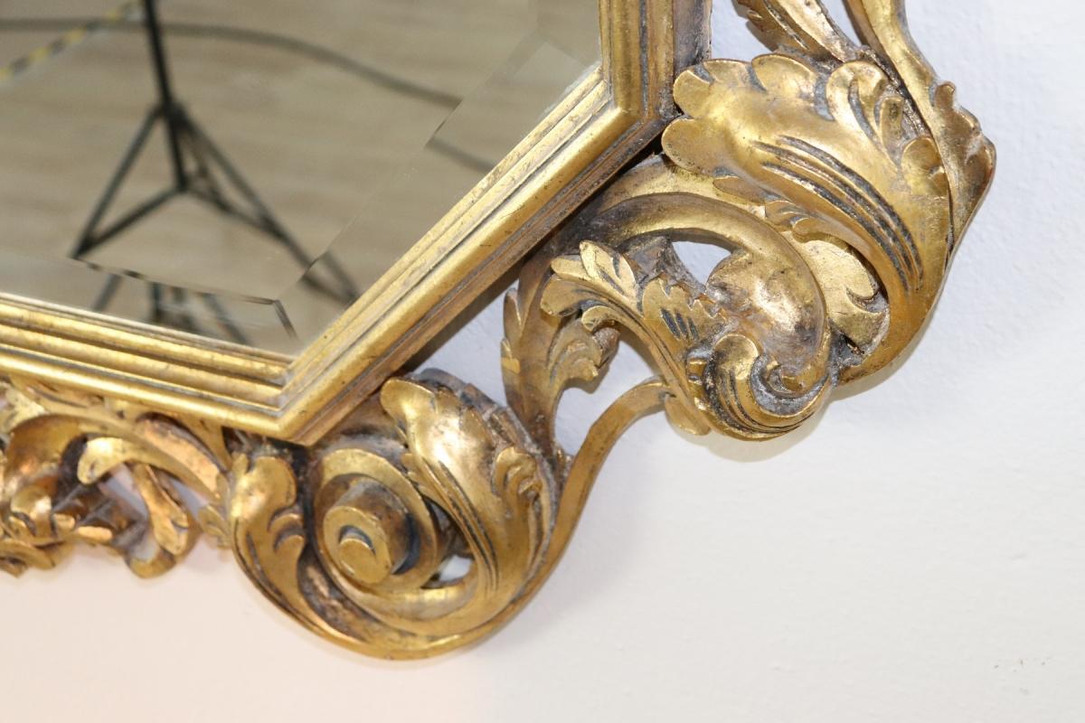 20th Century Italian Baroque Style Carved Gilded Wood Console Table with Mirror