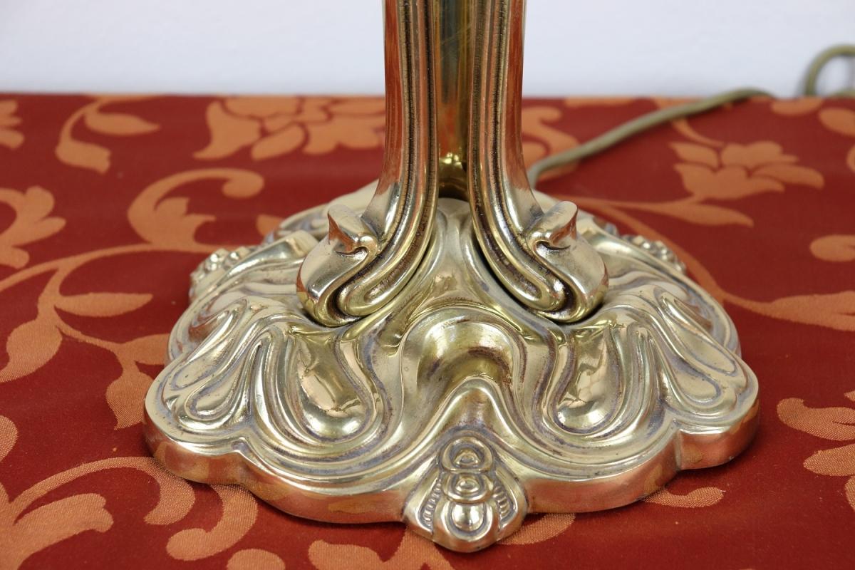 20th Century Art Nouveau Style Table Lamp in Golden Bronze