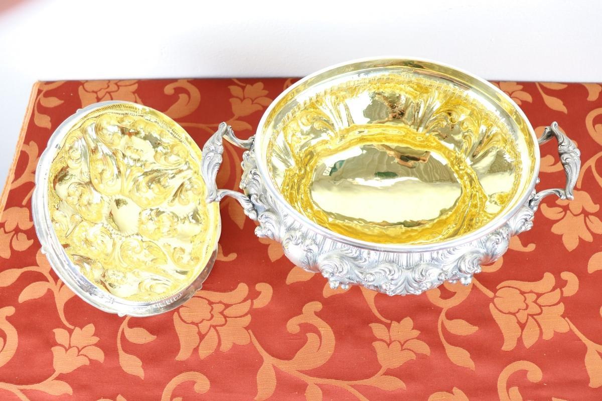 20th Century Italian Baroque Style 800 Silver Soup Tureen or Centrepiece