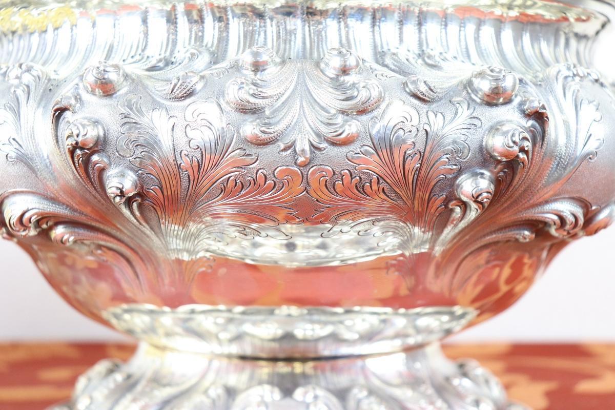 20th Century Italian Baroque Style 800 Silver Soup Tureen or Centrepiece