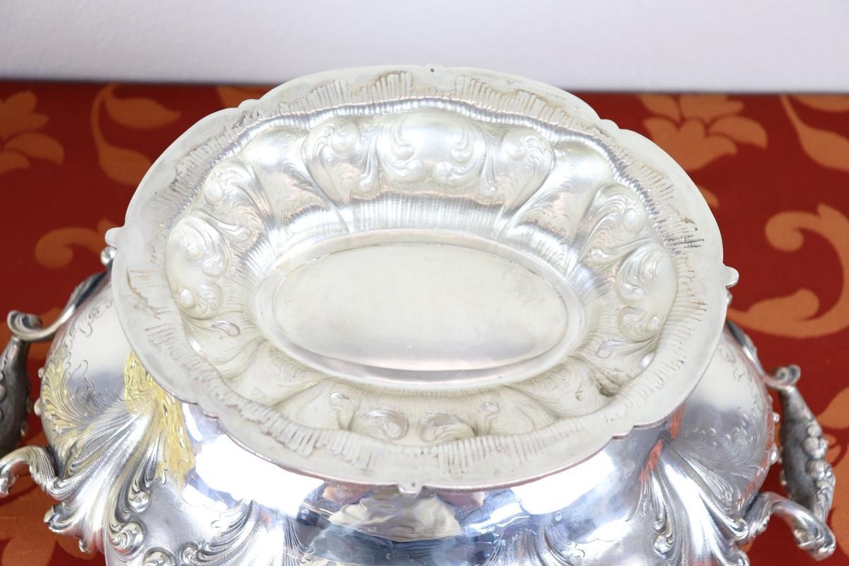 20th Century Italian Baroque Style 800 Silver Soup Tureen or Centrepiece