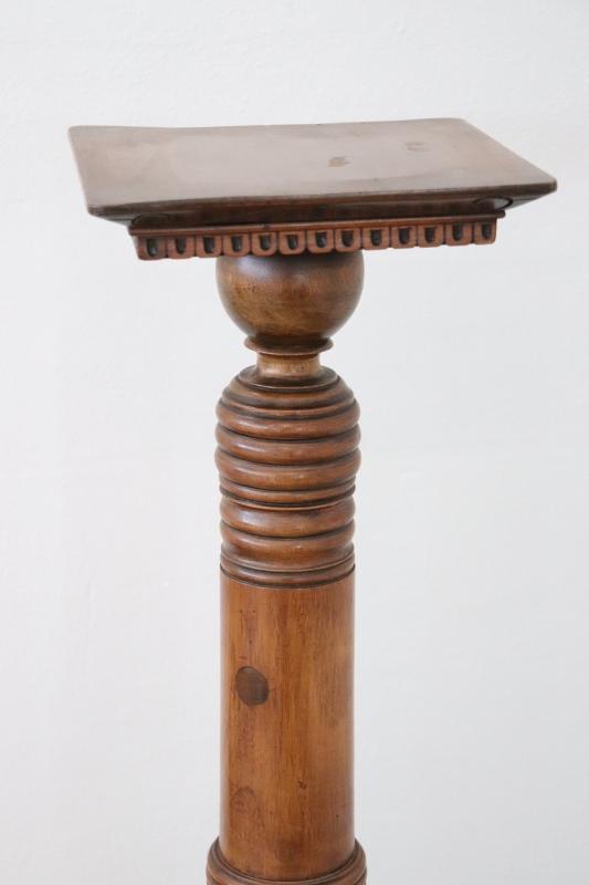19th Century Italian Antique Column in Turned Walnut