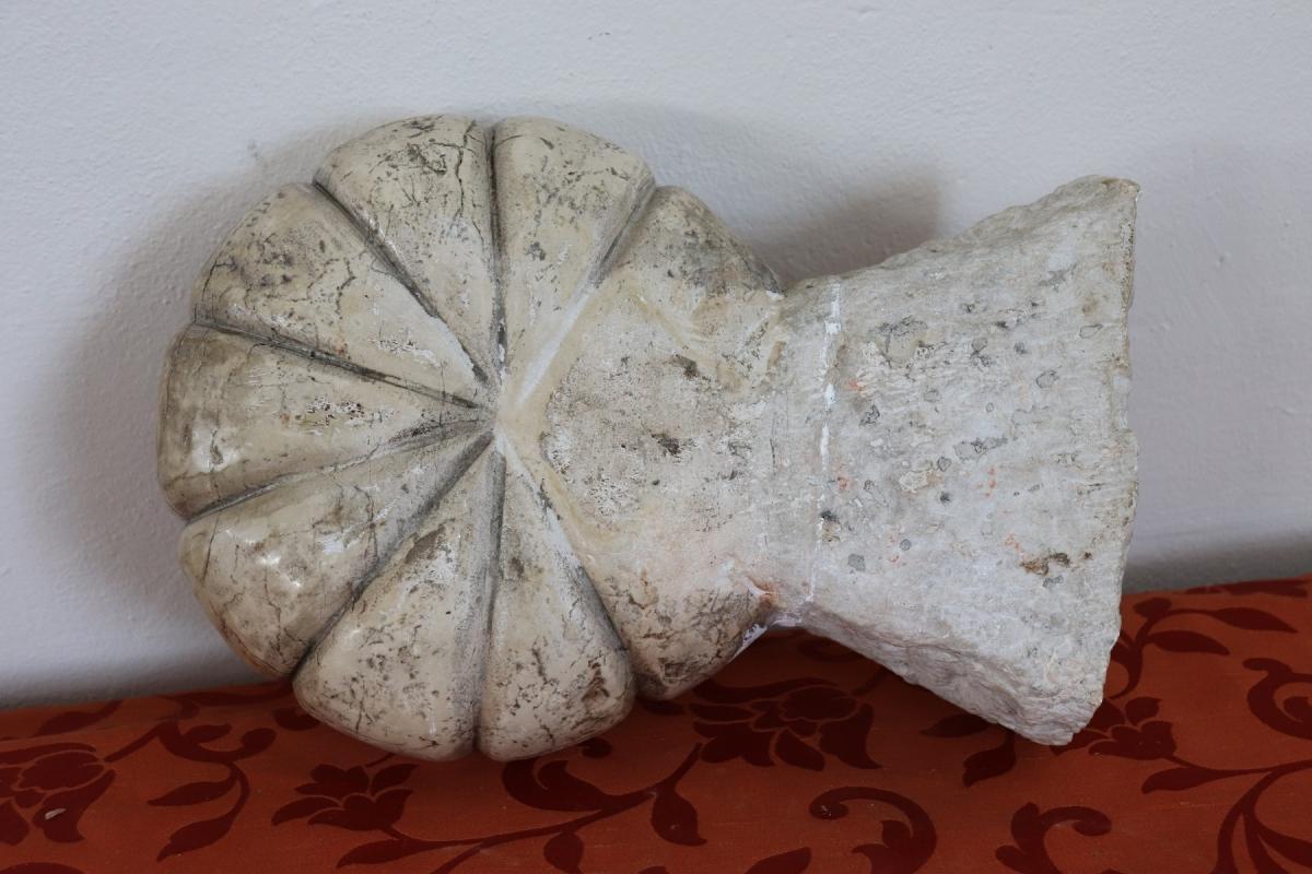 18th Century Italian Antique Baroque Hand Carved Marble Seashell Font