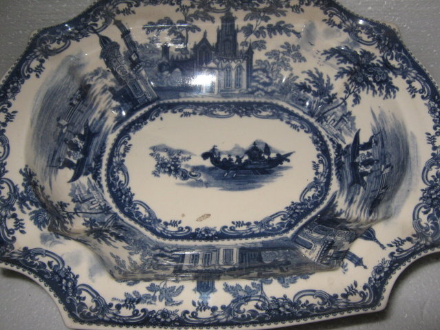 Center Platter- Flow Blue