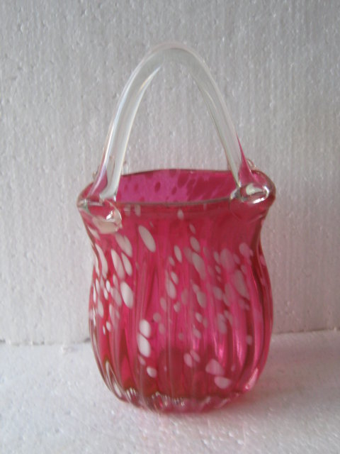 Cranberry Basket- Opalescent swirl