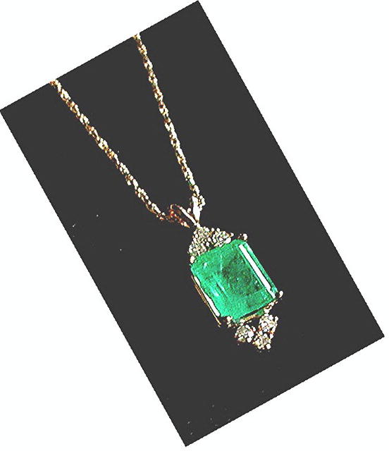 6.50 CARAT * EMERALD. DIAMOND PENDANT