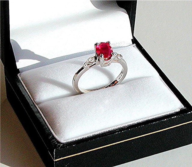 RUBY 1.25 CARAT CERTIFIED * DIAMOND RING