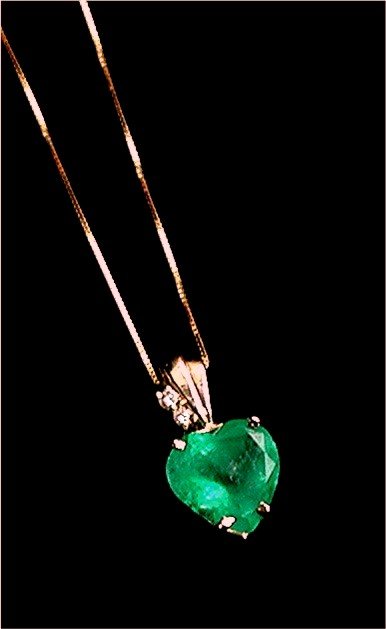 EMERALD 6.50 CARAT HEART CUT * Diamond