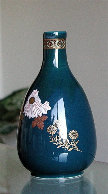 JAPAN * Kyo Kutani Ceremonial Flower Vase